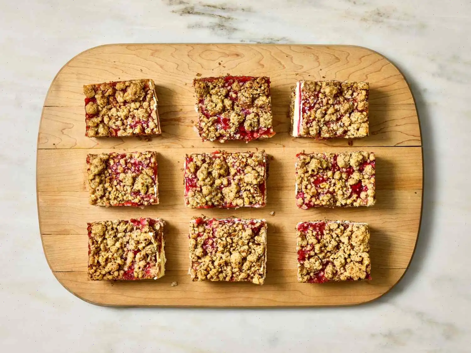 Strawberry Pretzel Bars Recipe