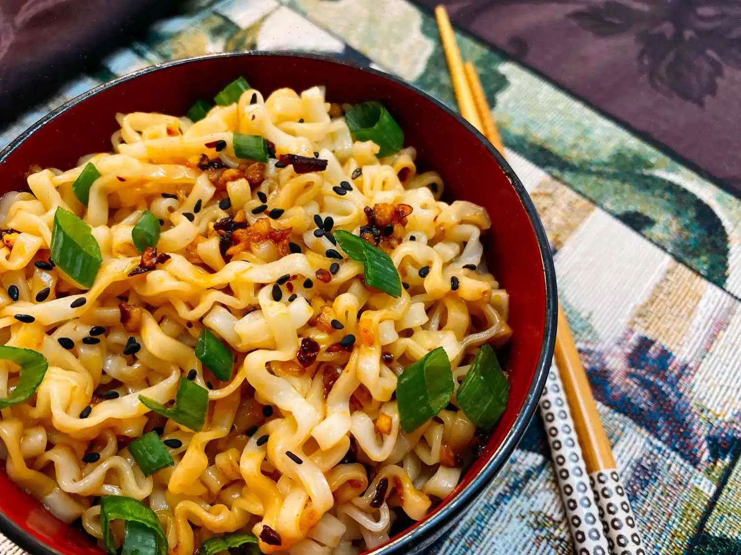 Garlic Chili Oil Noodles Recipe