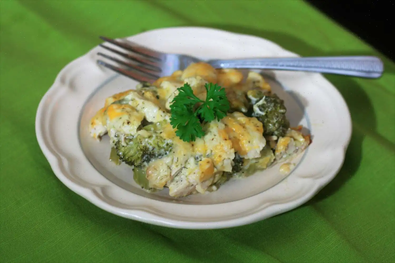 Cheesy Broccoli and Chicken Casserole Recipe