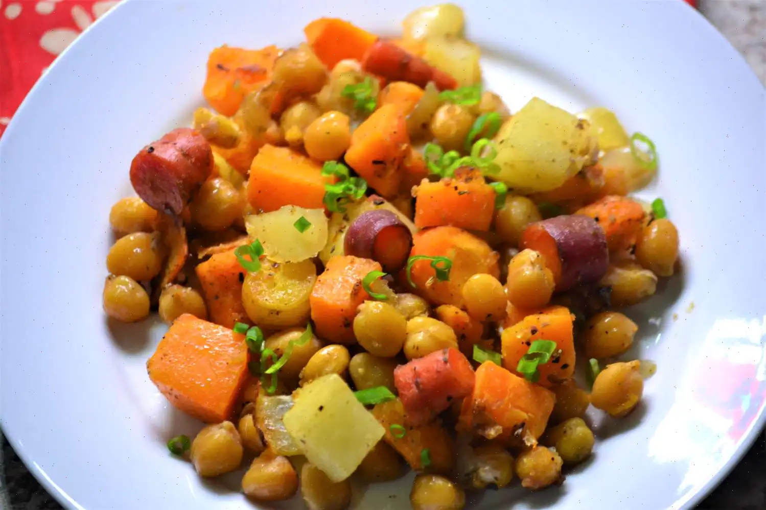 Vegetarian Sheet Pan Dinner with Chickpeas and Veggies Recipe