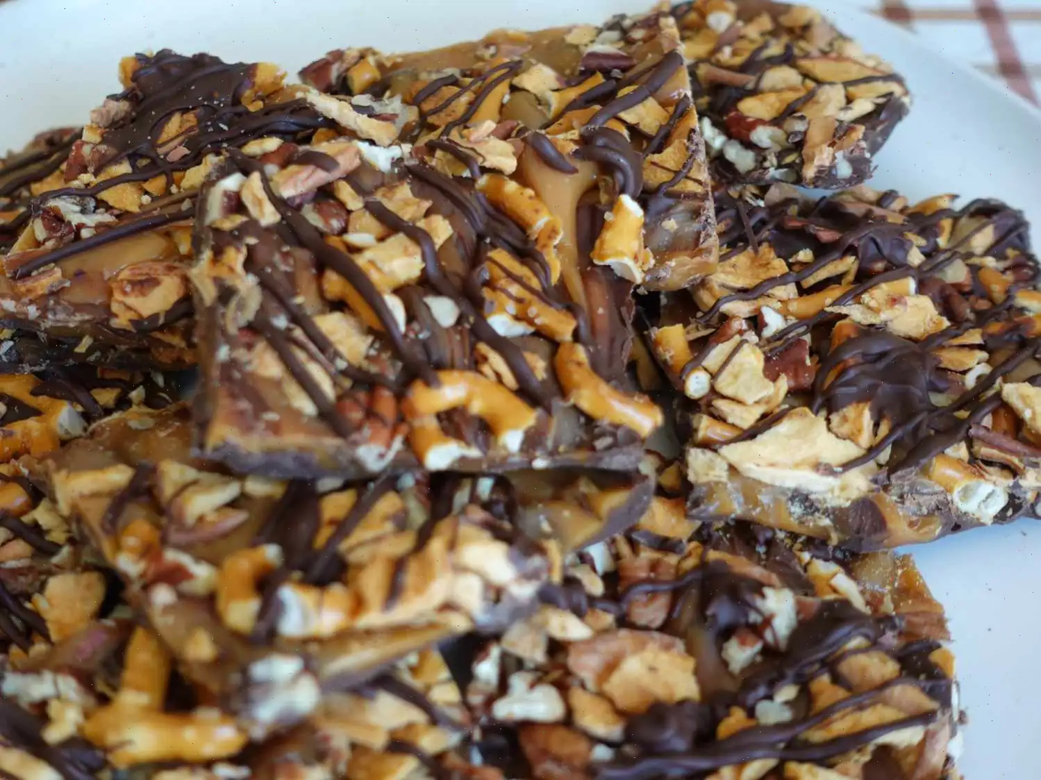 Caramel Apple Chocolate Bark Recipe
