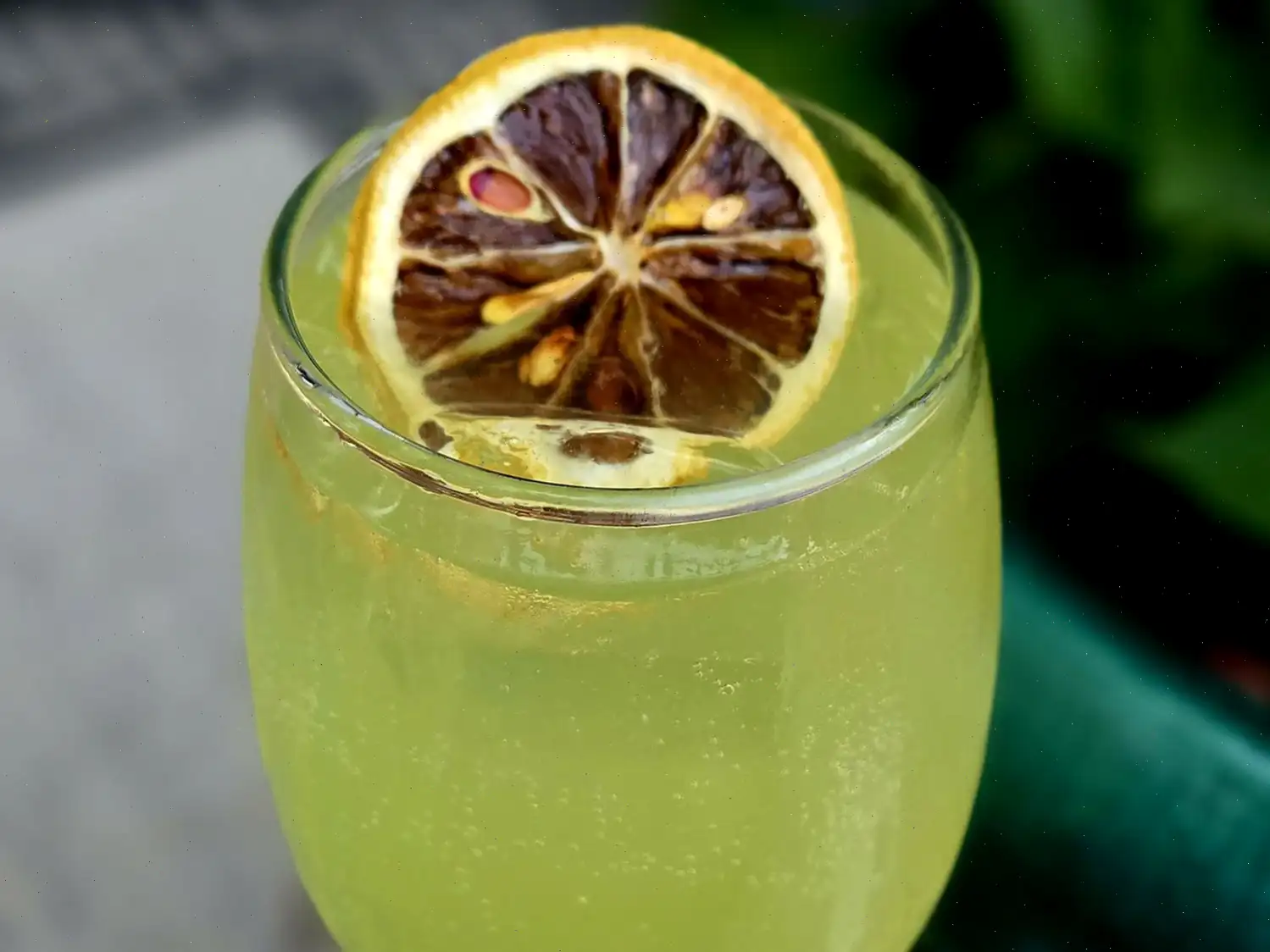 3-Ingredient Limoncello Spritz Recipe