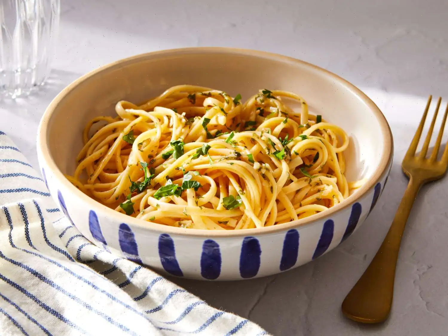 Garlic-Herb Linguine Recipe