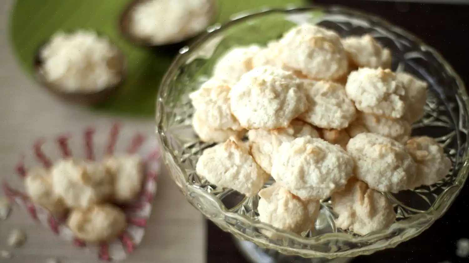 Easy Three-Ingredient Gluten-Free German Christmas Coconut Cookies Recipe