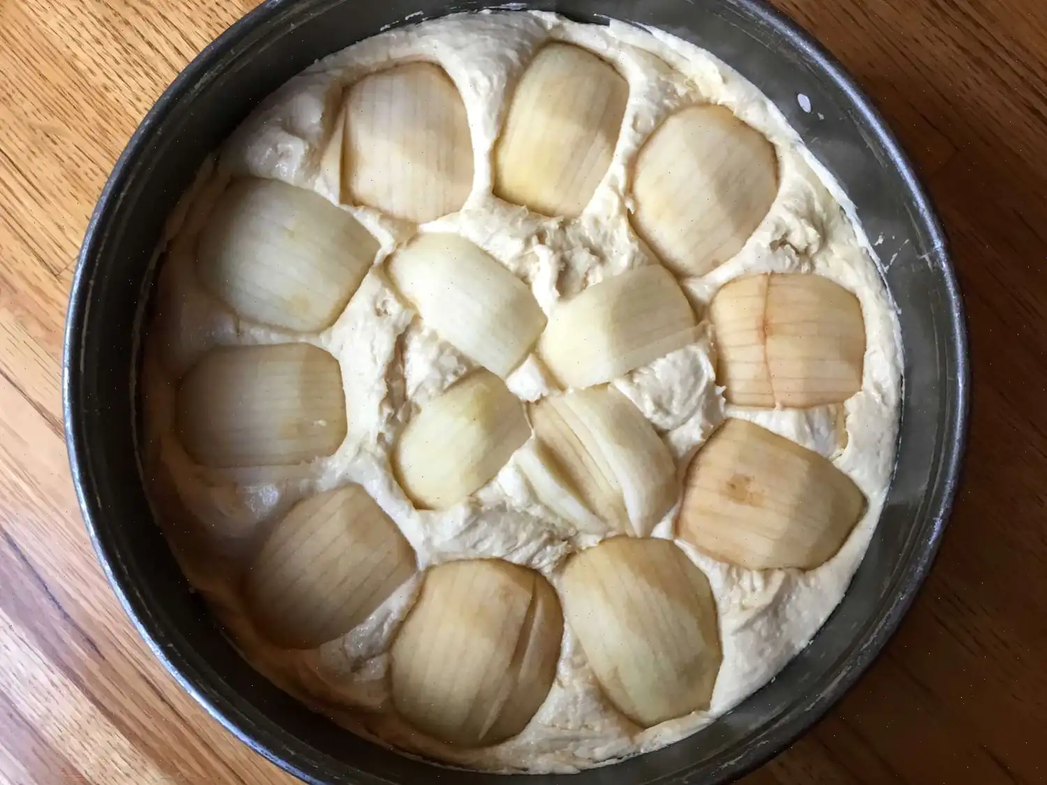 Versunkener Apfelkuchen (German Sunken Apple Cake)