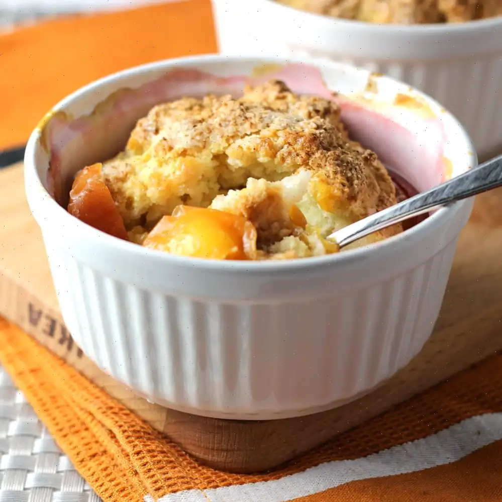 Old-Fashioned Peach Cobbler Recipe