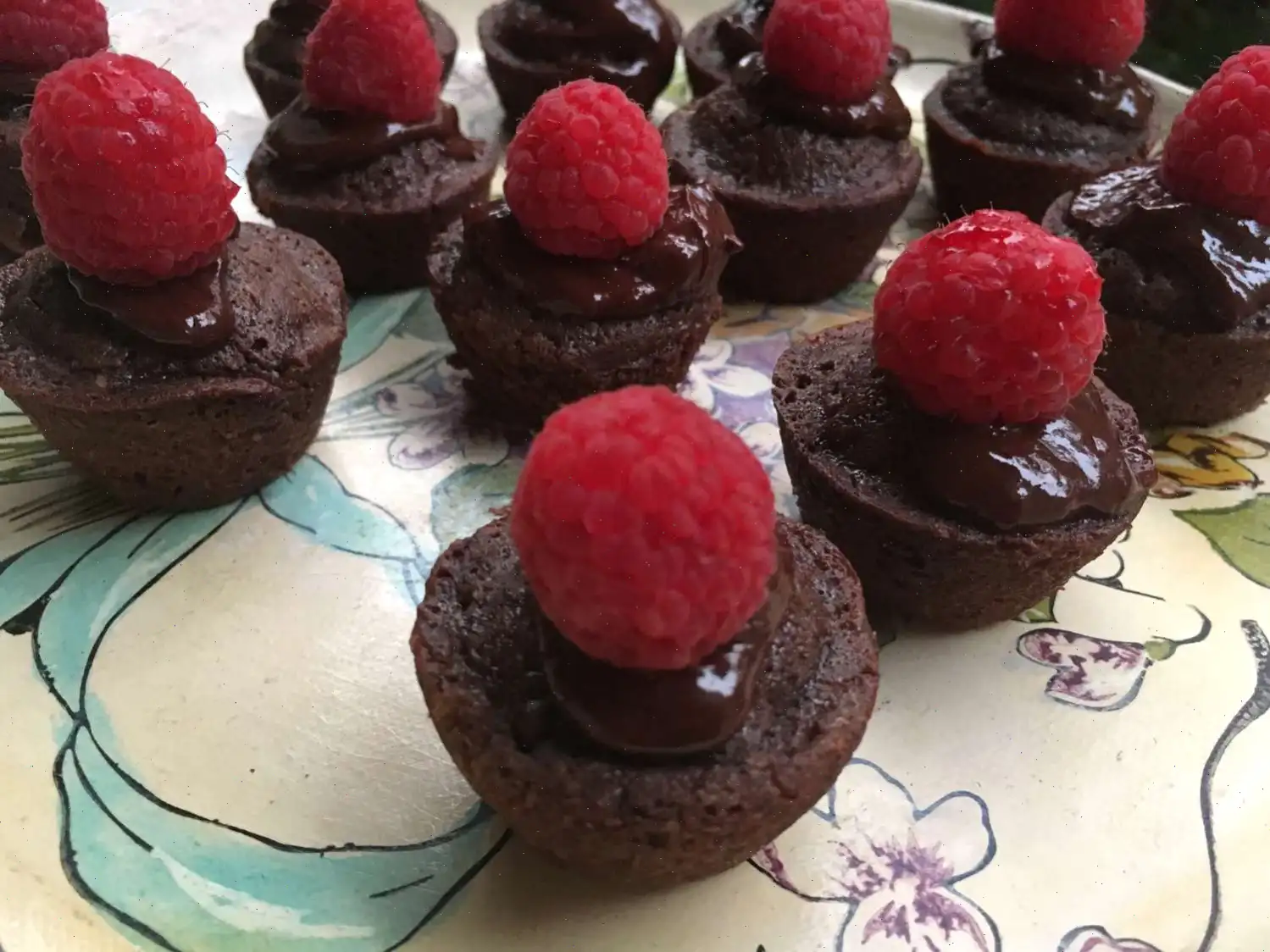 Mini Dessert Brownies with Raspberries Recipe