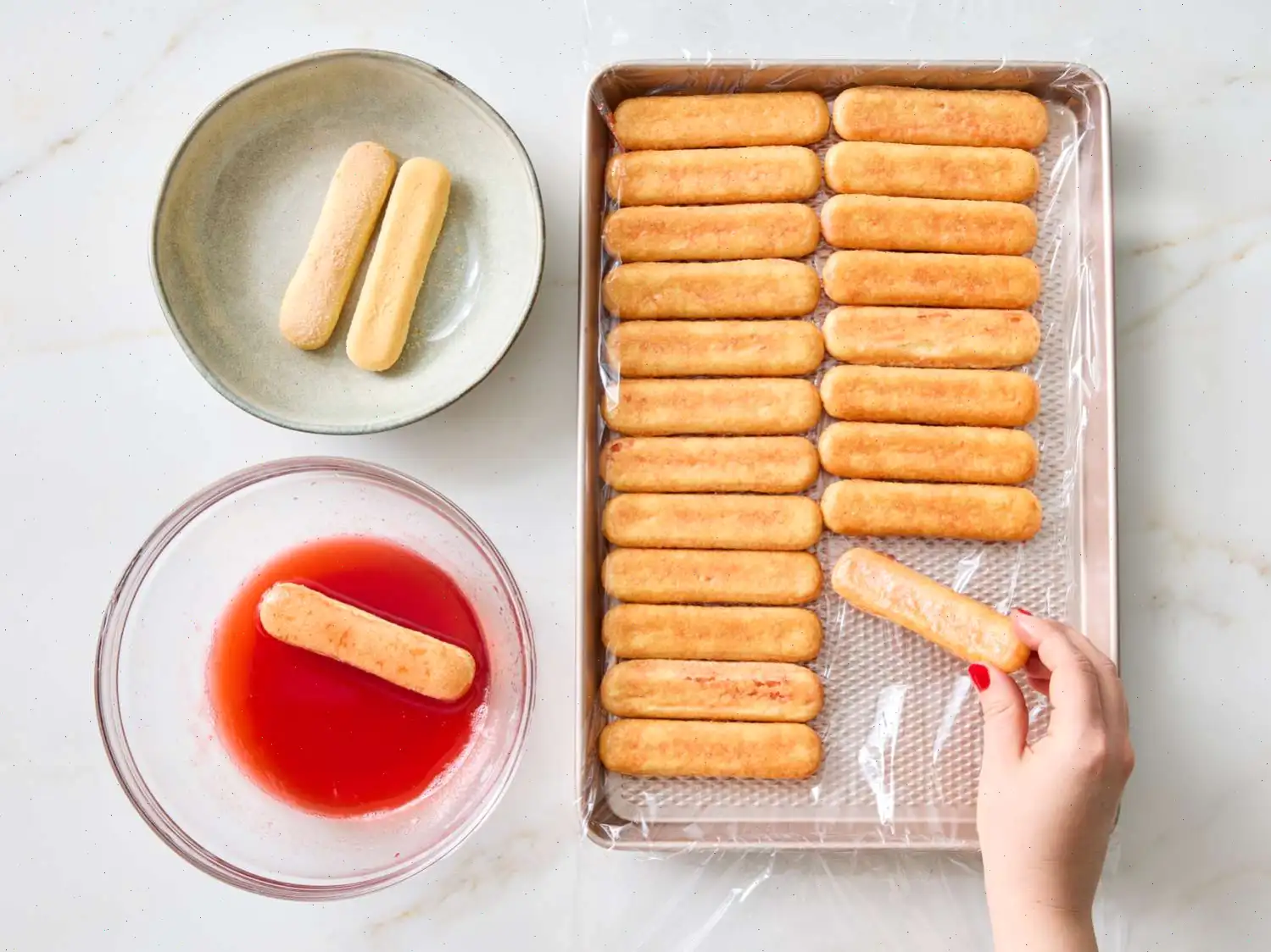 Strawberry Tiramisu Roll Recipe