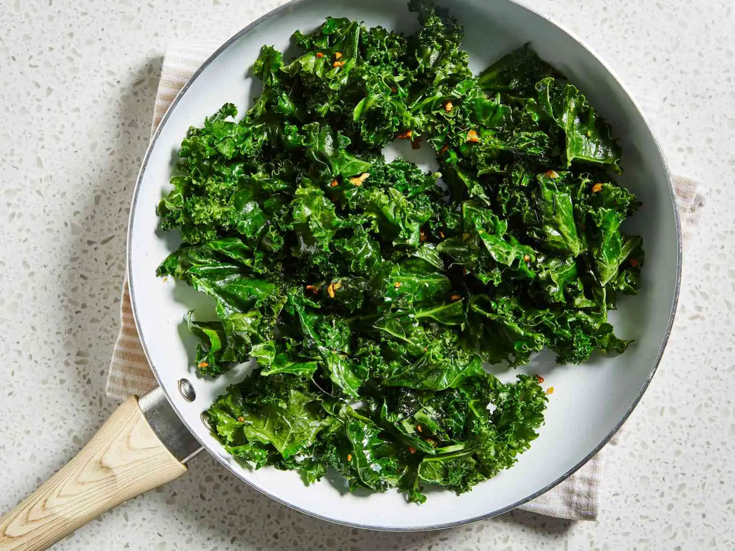 Easy Garlic Kale Recipe