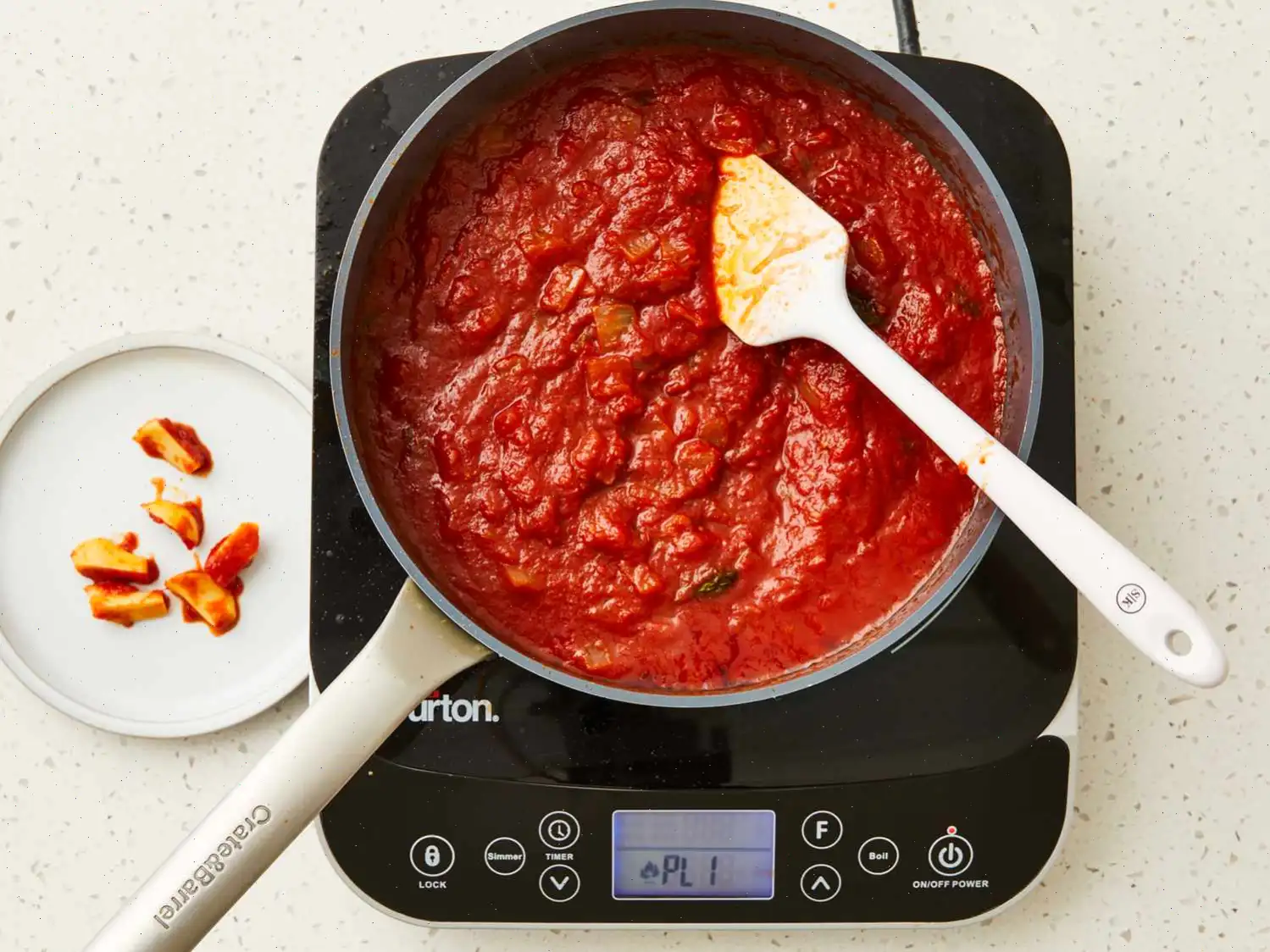 Sugo di Pomodoro (Authentic Italian Tomato Sauce) Recipe