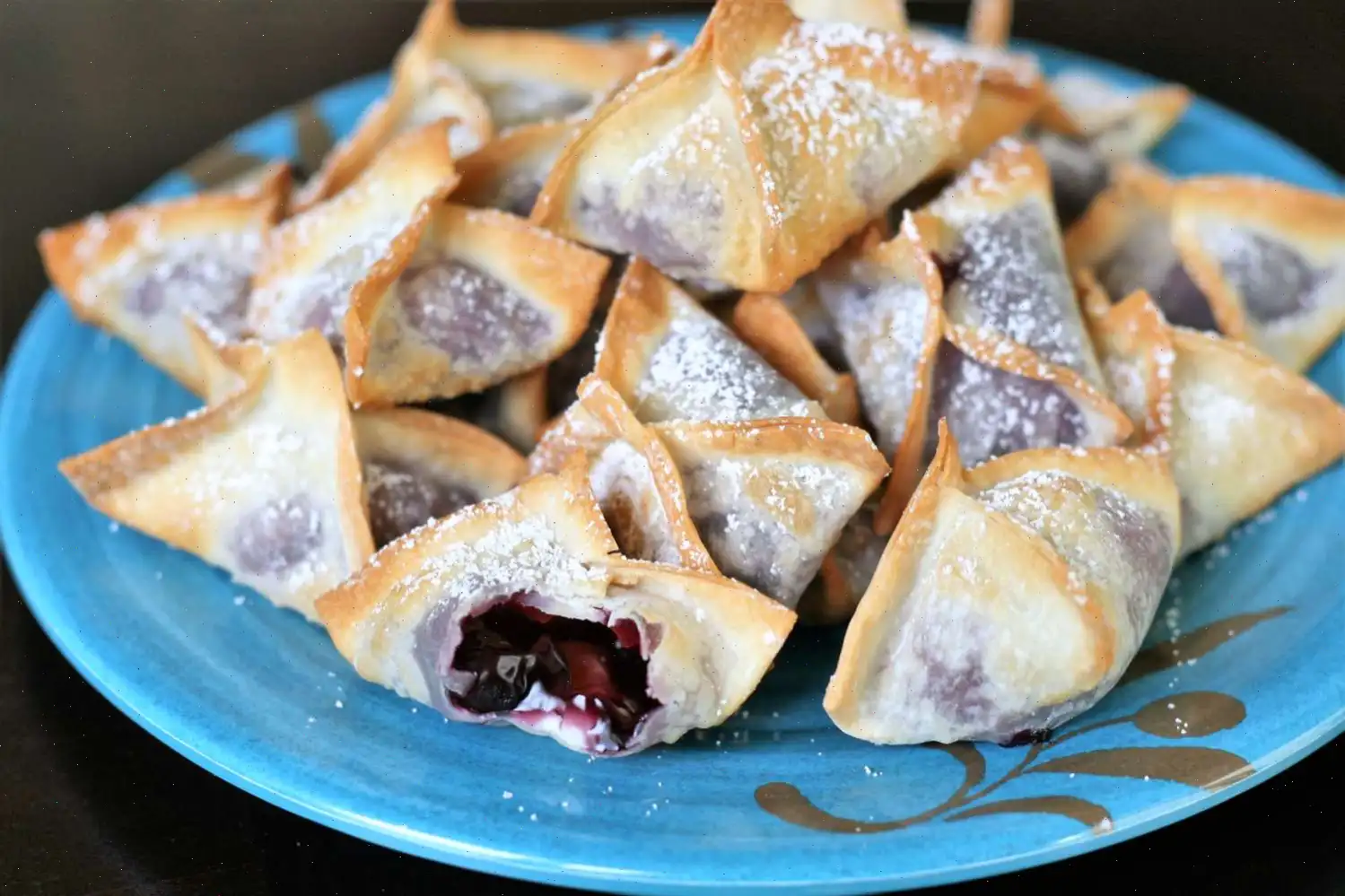 Blueberry Cream Cheese Wontons Recipe