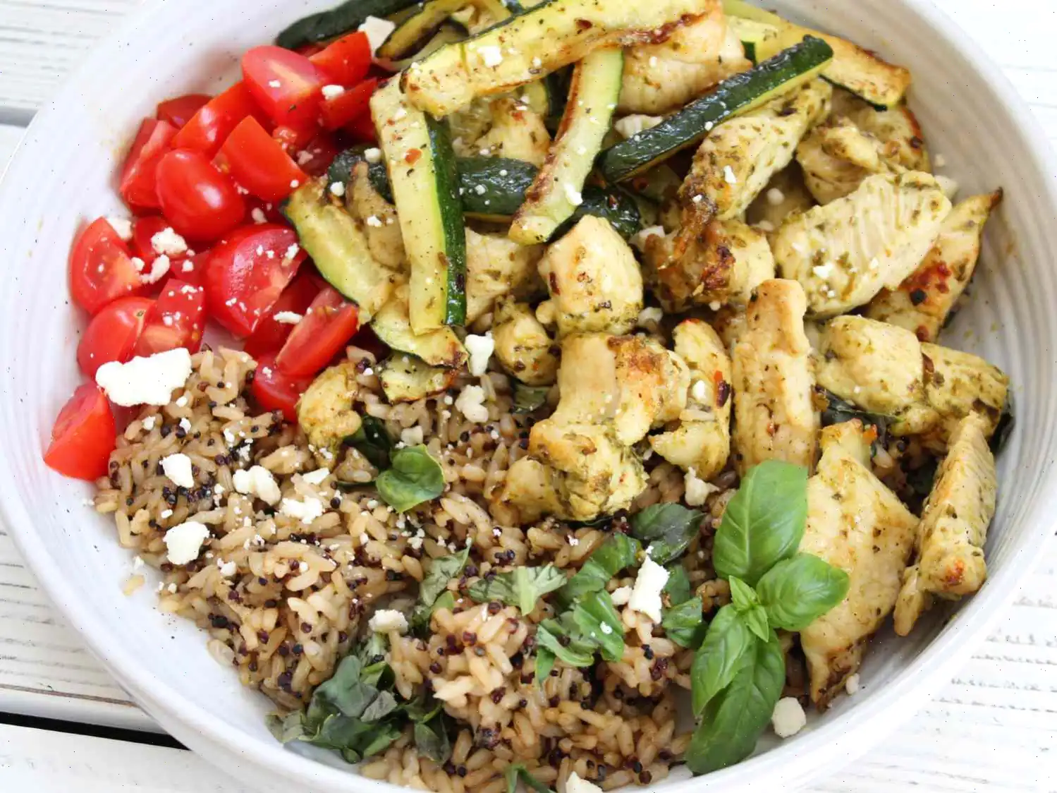 Air Fryer Pesto Chicken Quinoa Bowl Recipe
