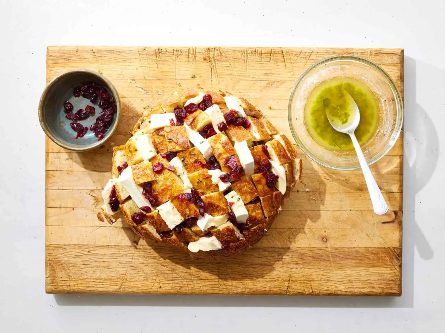 Cranberry Brie Pull Apart Bread Recipe
