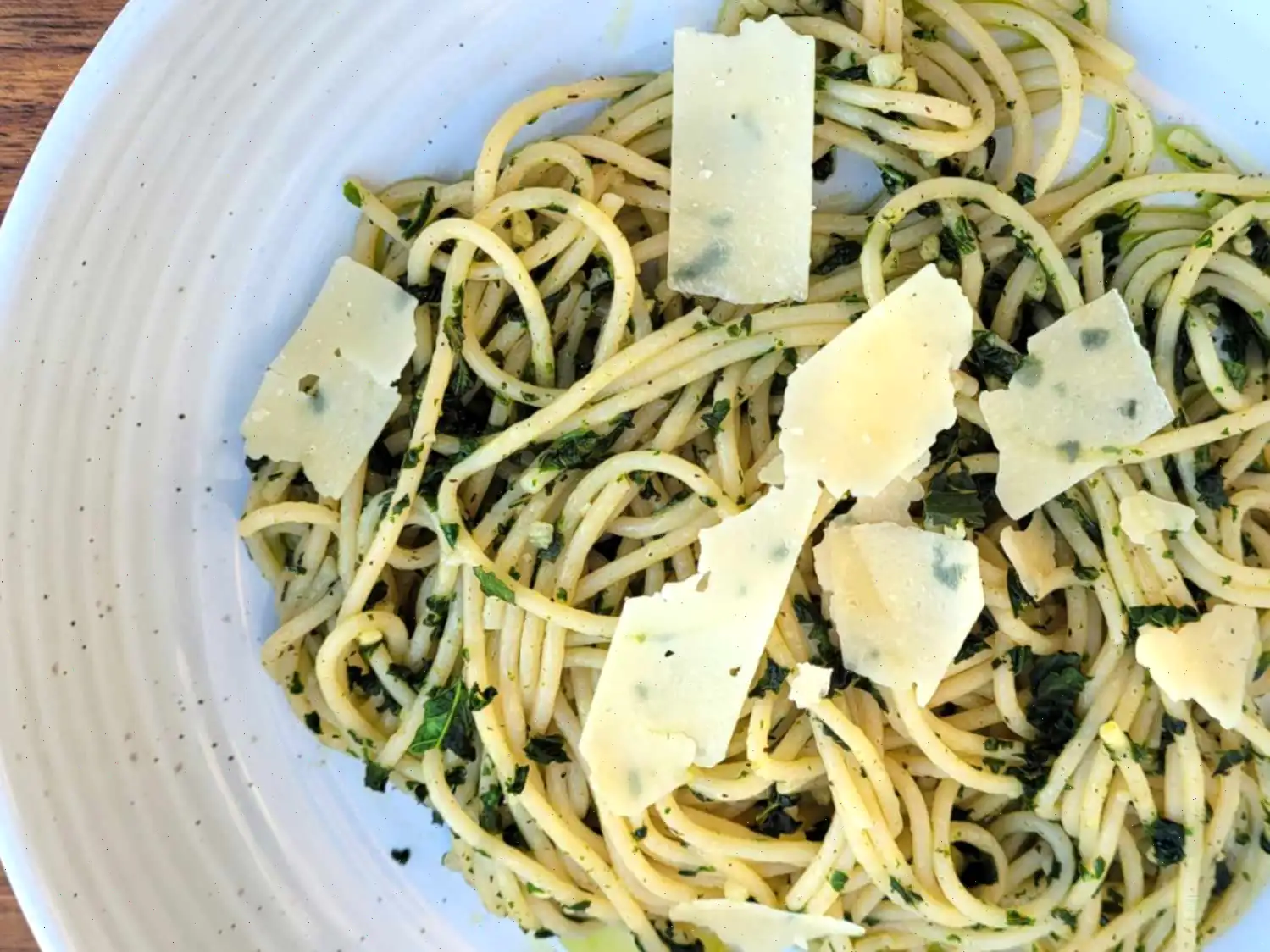 Spaghetti with Garlic and Basil Recipe