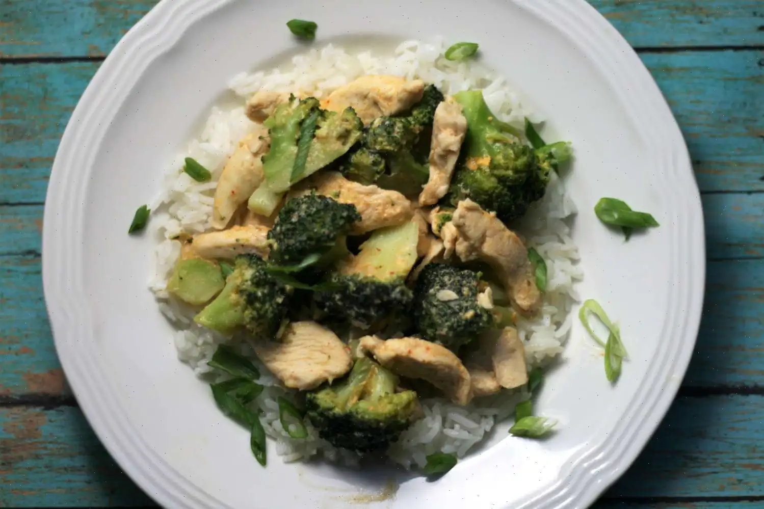 Easy Red Thai Curry with Chicken and Broccoli Recipe