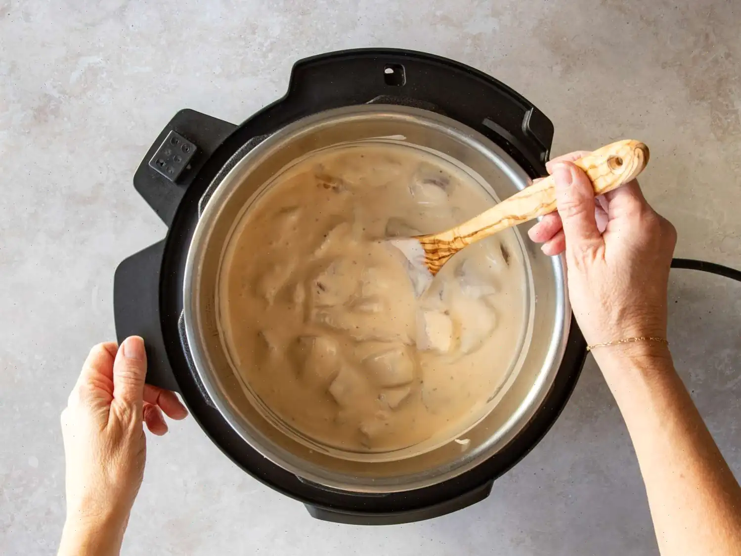 Slow Cooker Chicken Alfredo Recipe