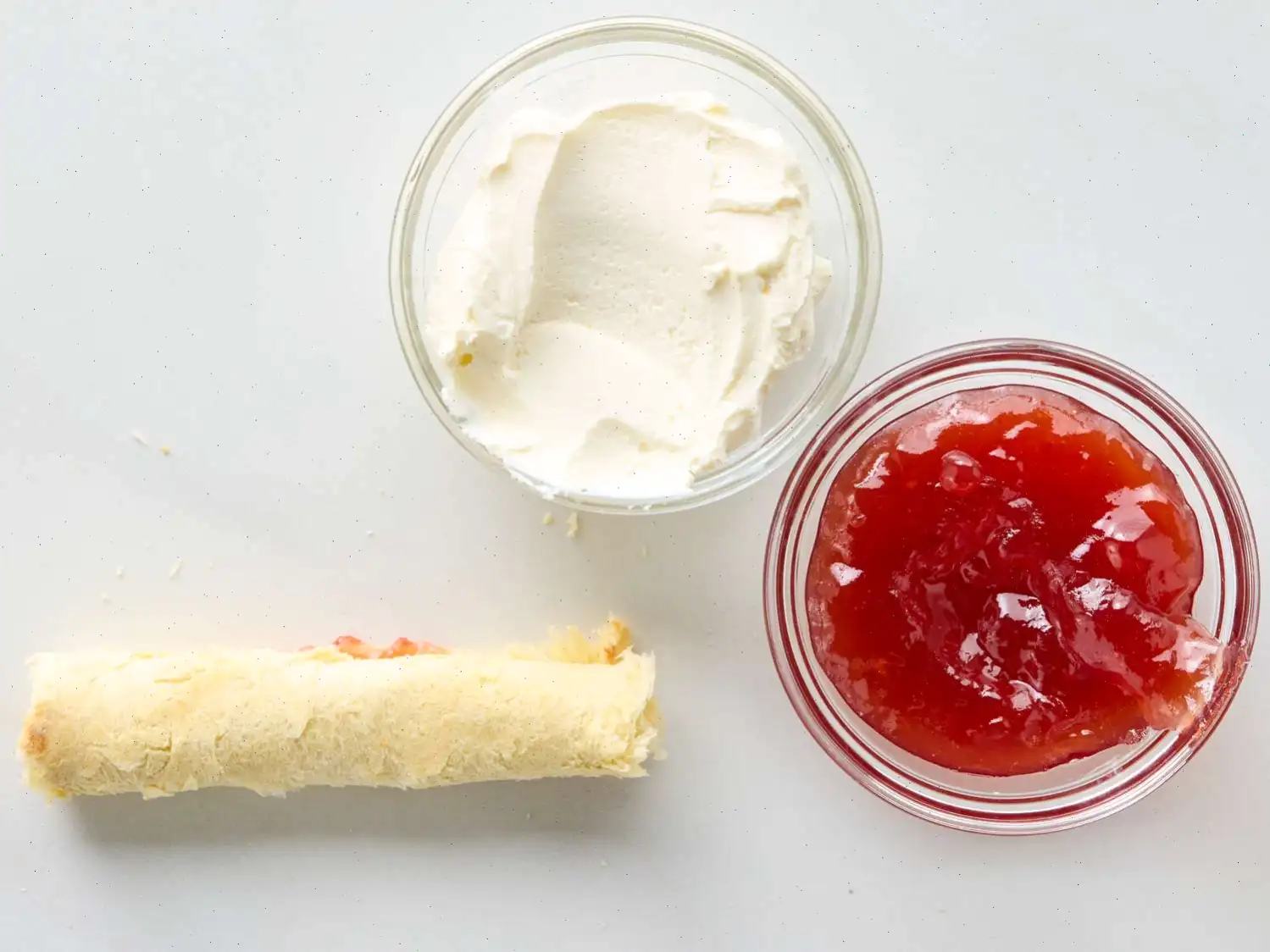 Strawberry Churro Roll Ups Recipe