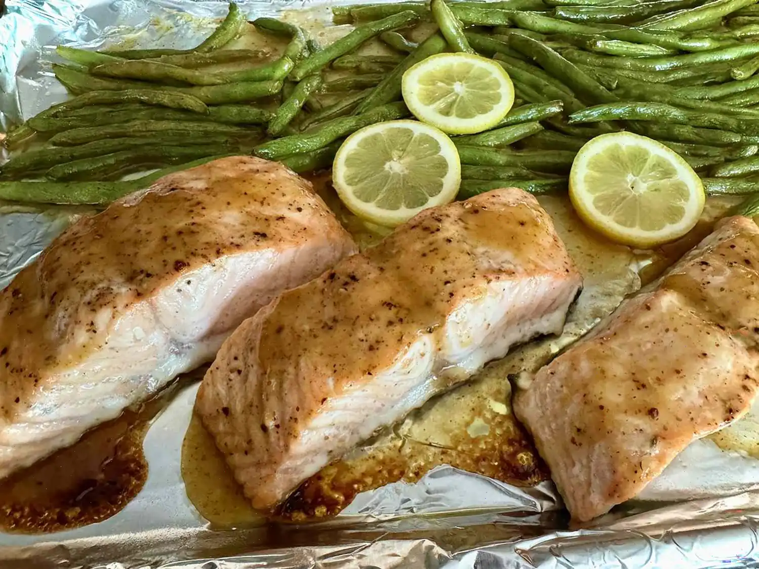 Sheet Pan Honey Mustard Salmon and Green Beans Recipe