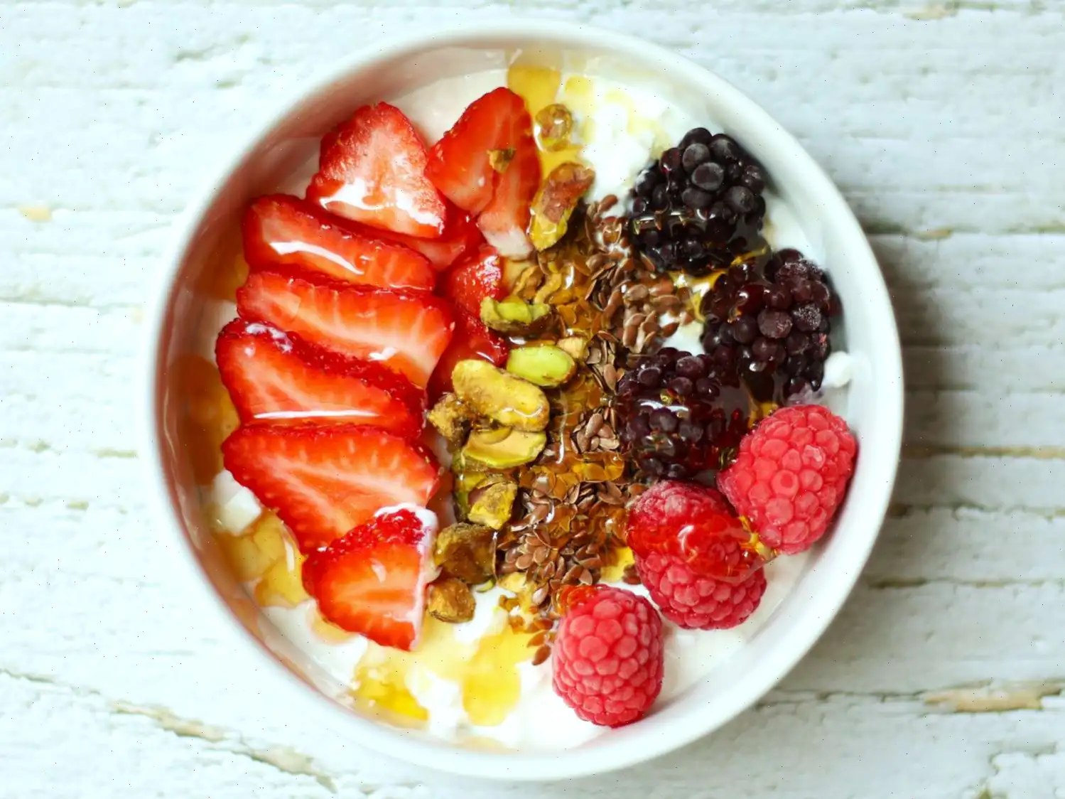 Berry Cottage Cheese Breakfast Bowl Recipe