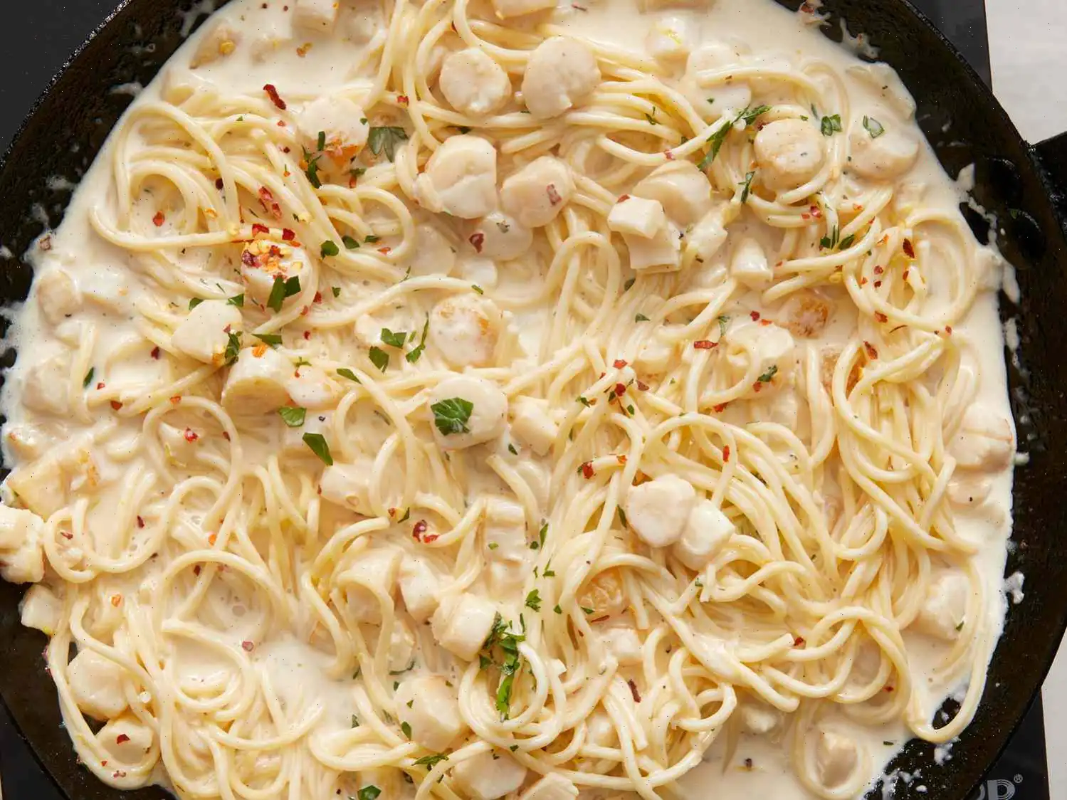 Creamy Bay Scallop Spaghetti Recipe