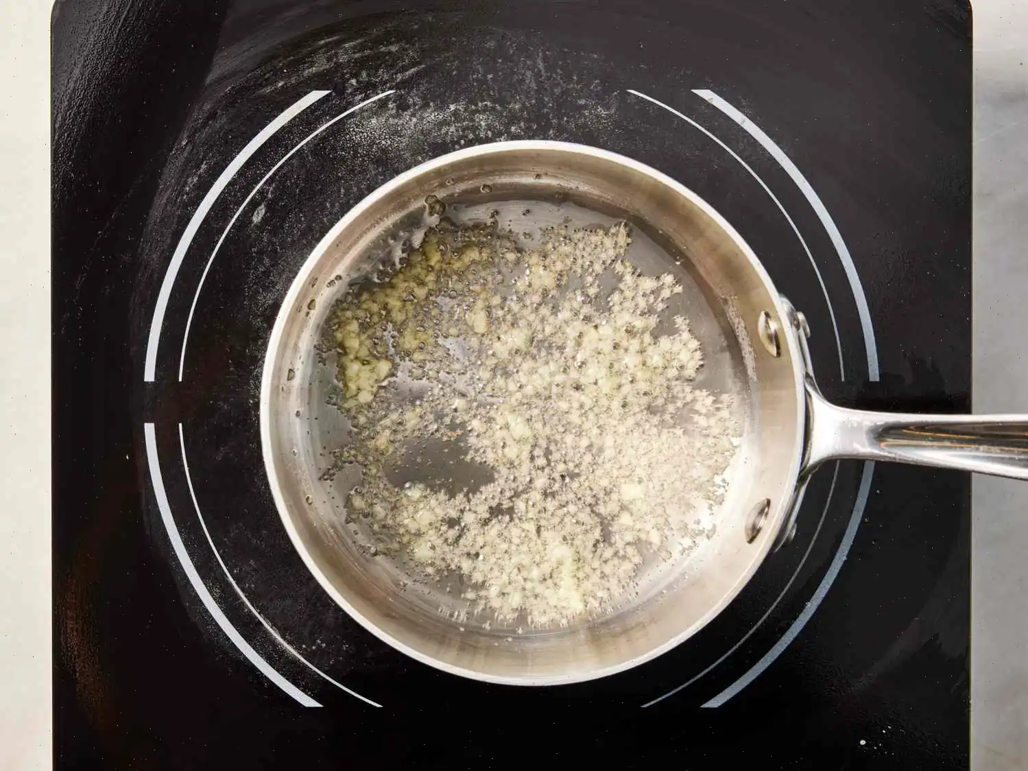 The Best Homemade Honey Garlic Sauce Recipe