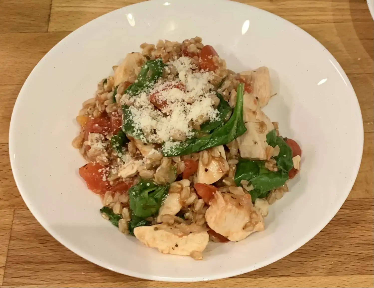 One-Skillet Italian Chicken, Spinach, and Farro Recipe