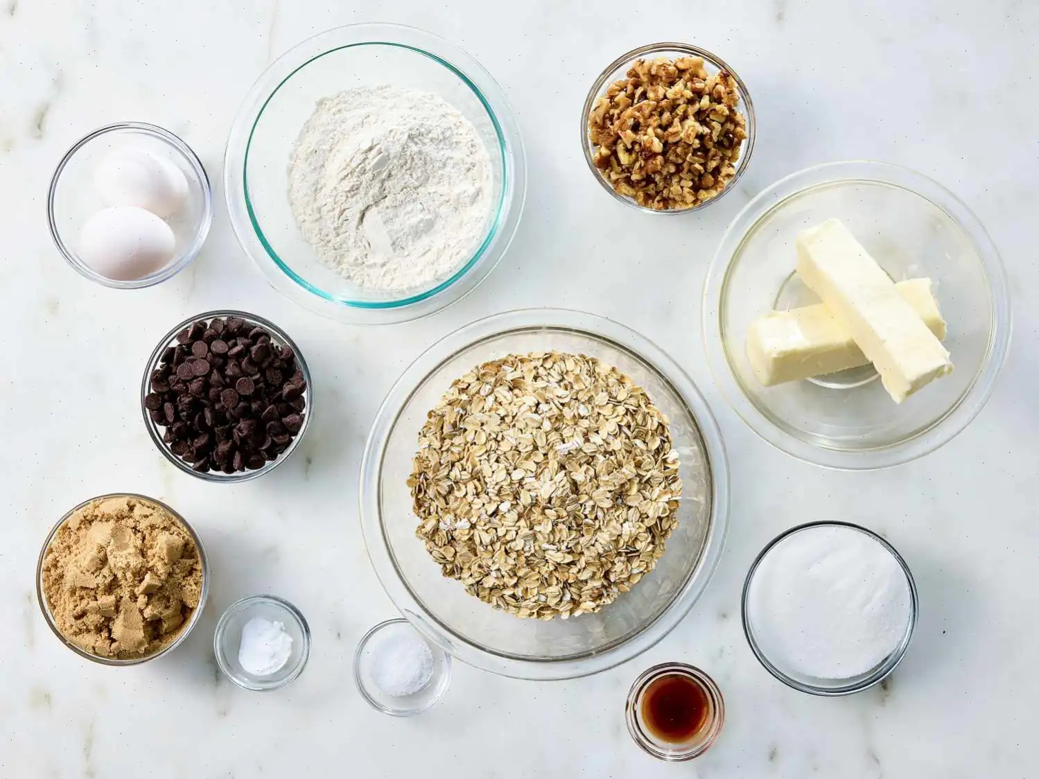 Chewy Chocolate Chip Oatmeal Cookies Recipe