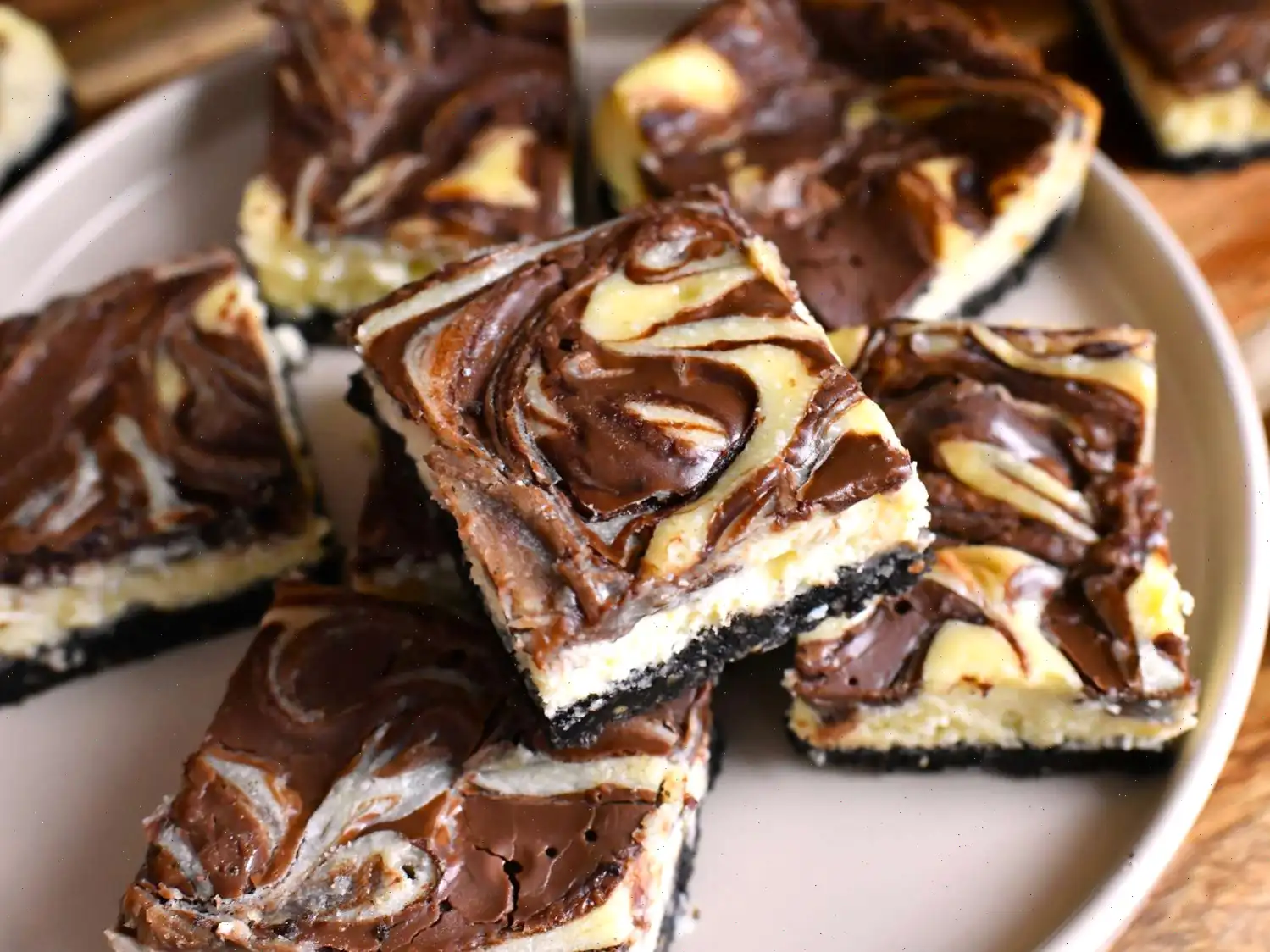 Nutella Swirl Cheesecake Bars Recipe