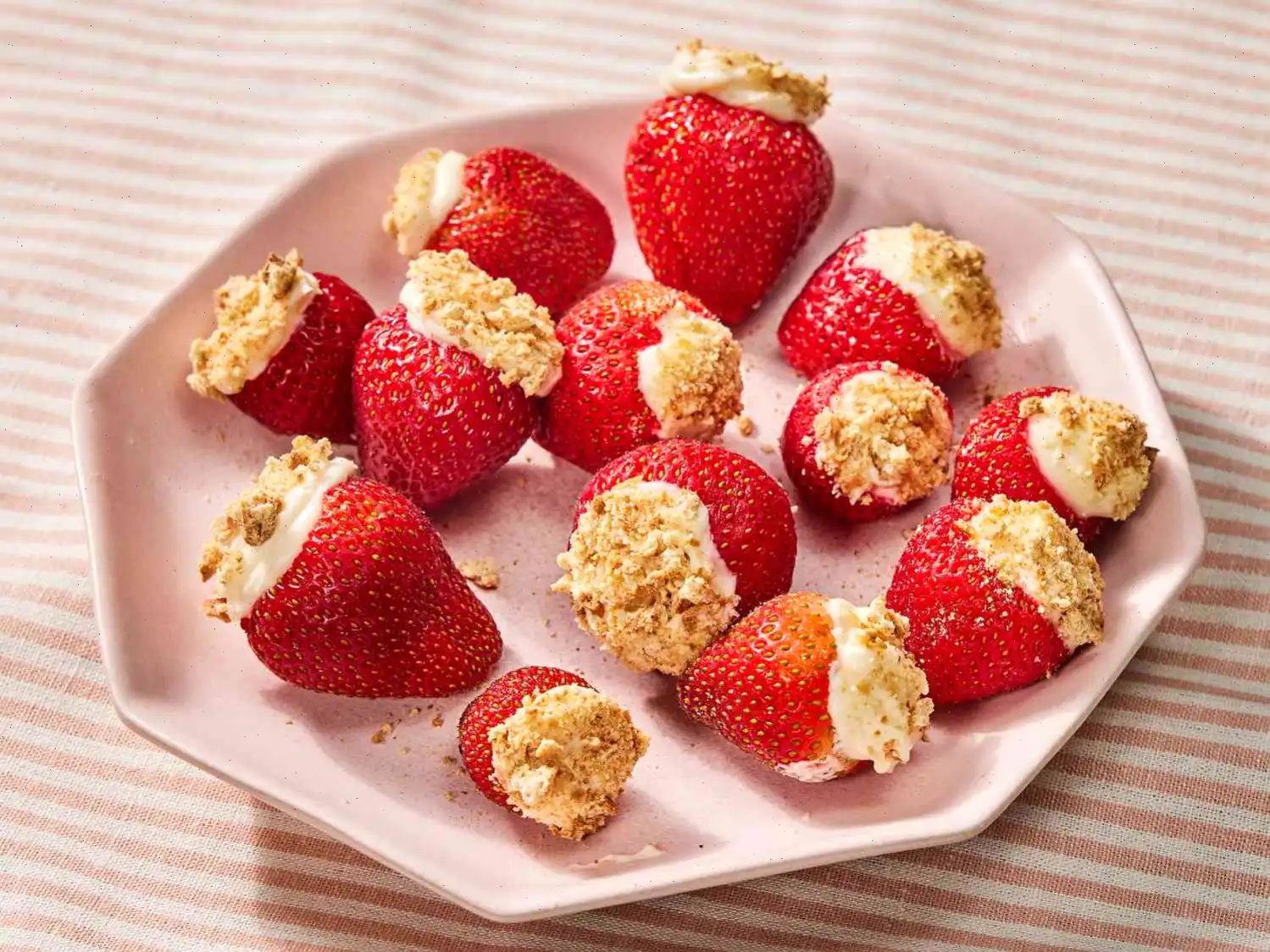 Cheesecake-Stuffed Strawberries Recipe