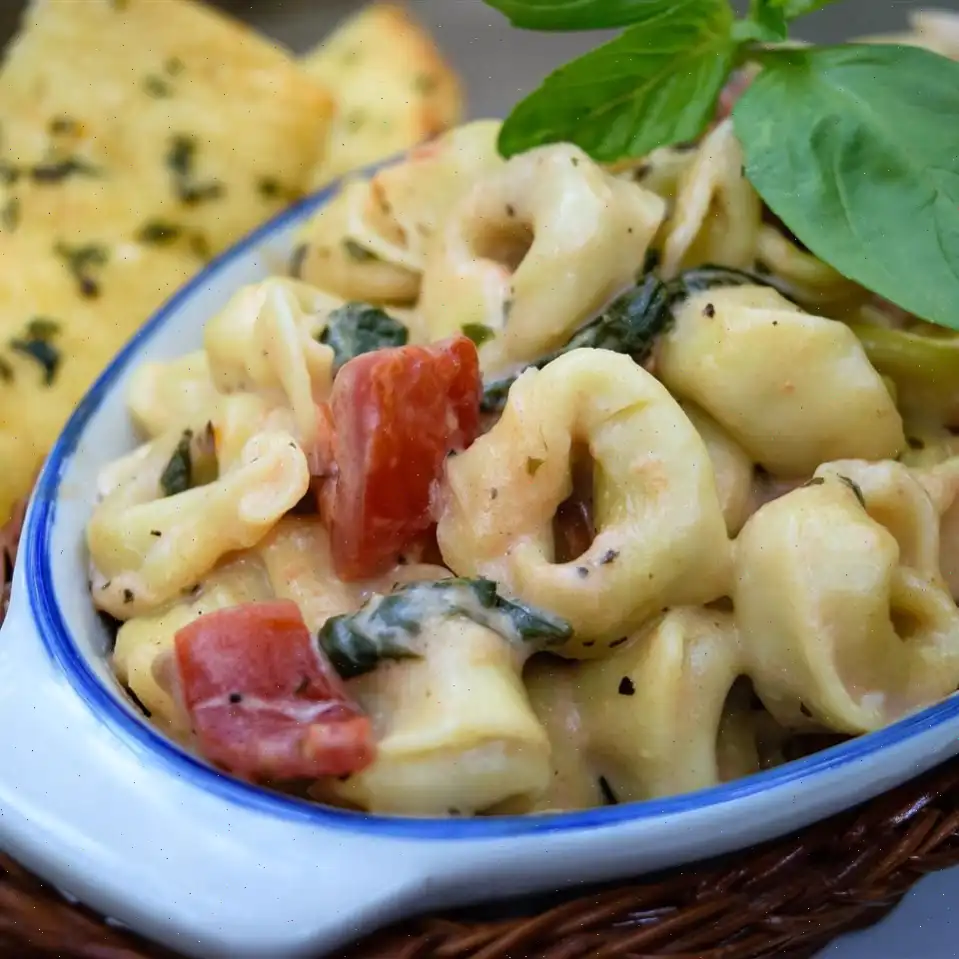 Spinach Tomato Tortellini Recipe