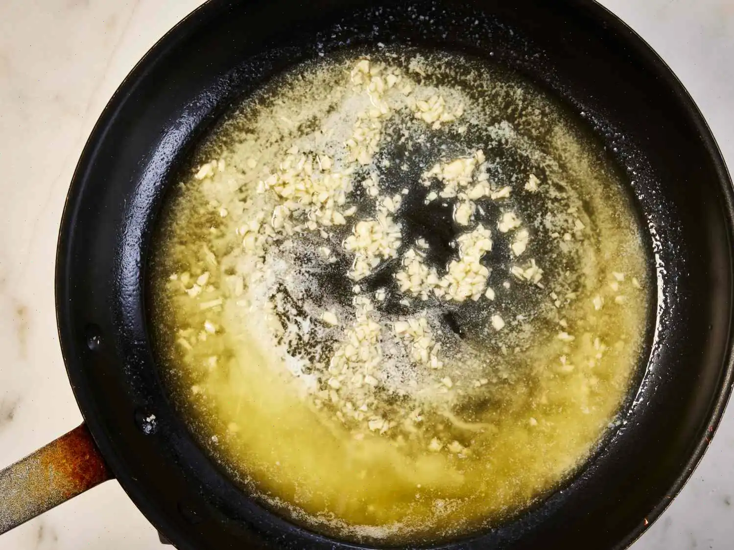 Easy Garlic-Lemon Scallops Recipe