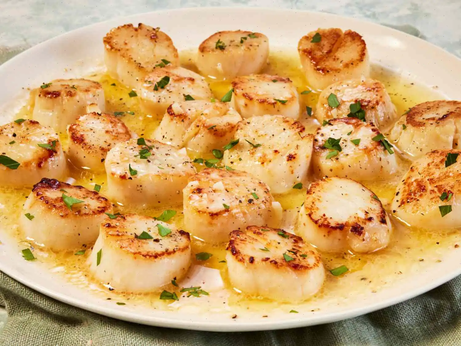 Easy Garlic-Lemon Scallops Recipe