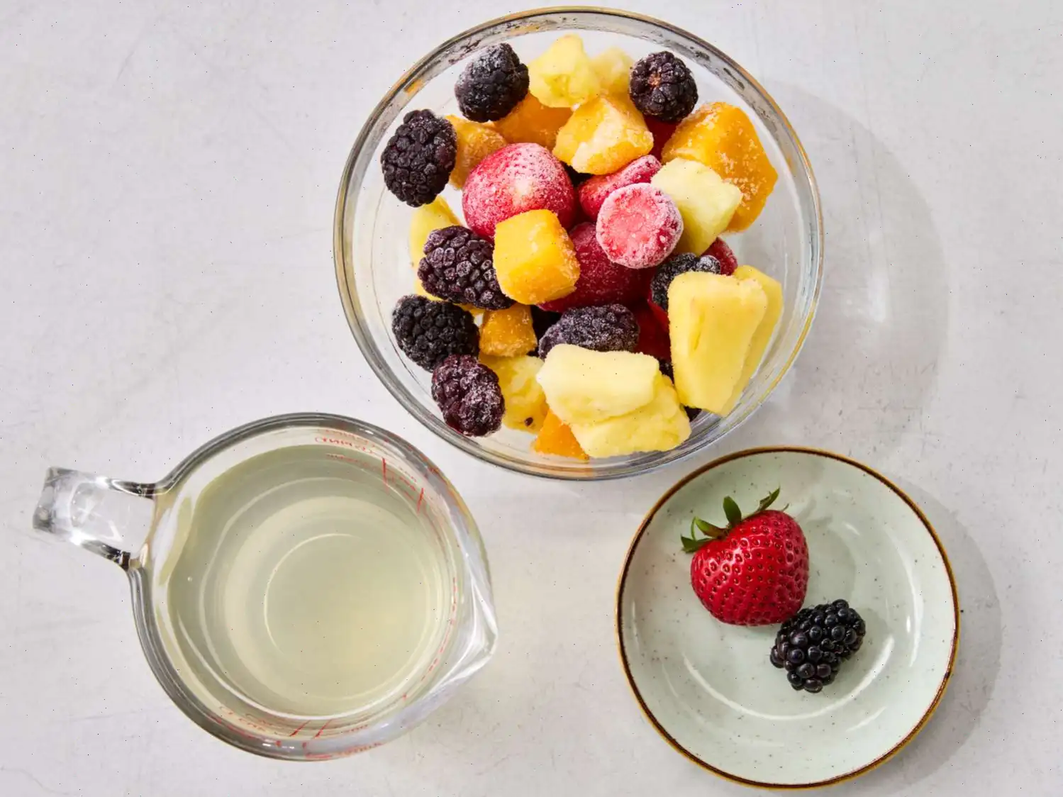 2-Ingredient Frozen Fruit Smoothie Recipe