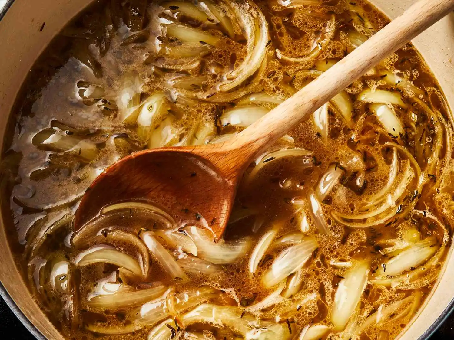 Rich and Simple French Onion Soup Recipe