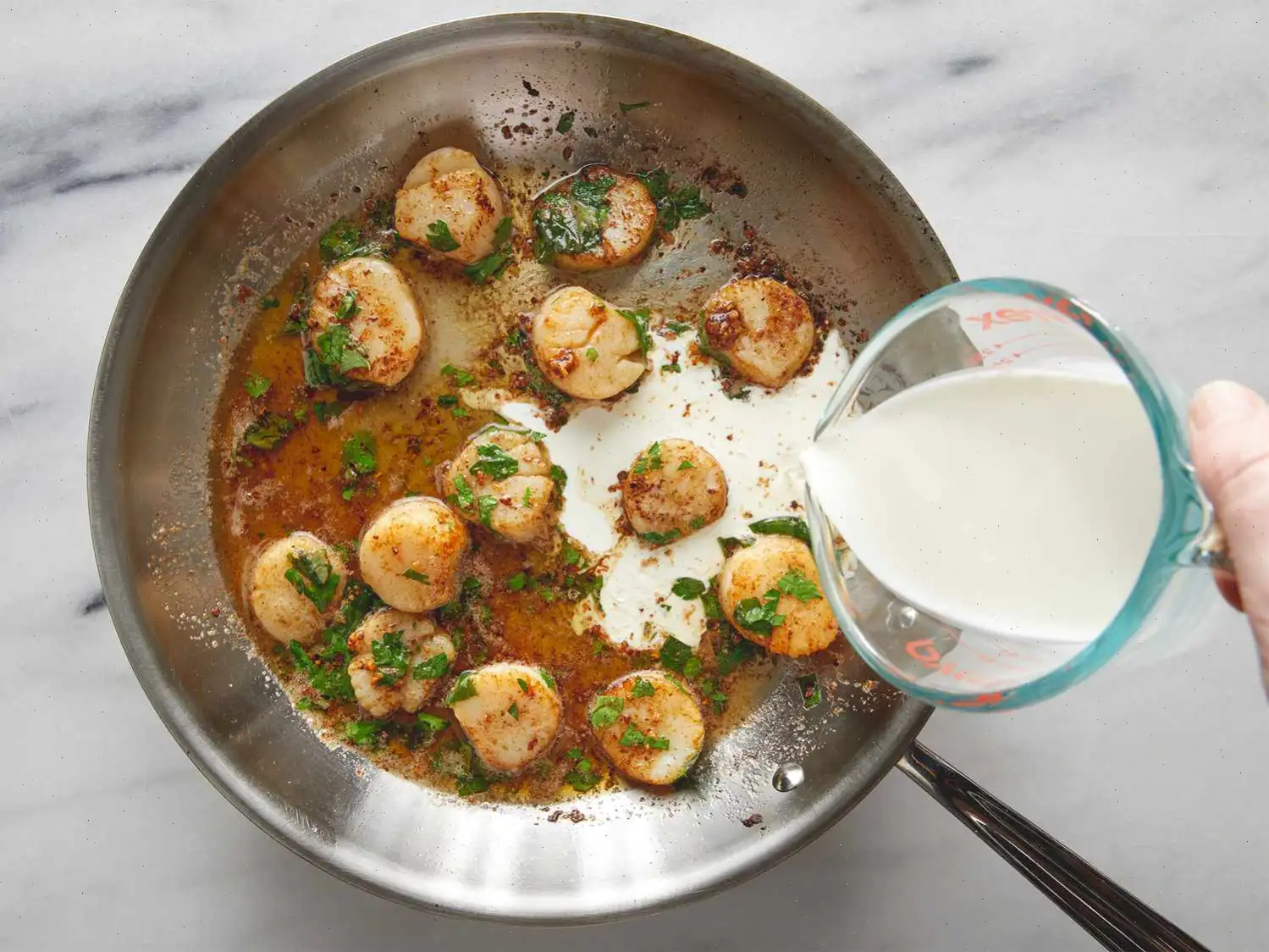 Savory Sea Scallops and Angel Hair Pasta Recipe
