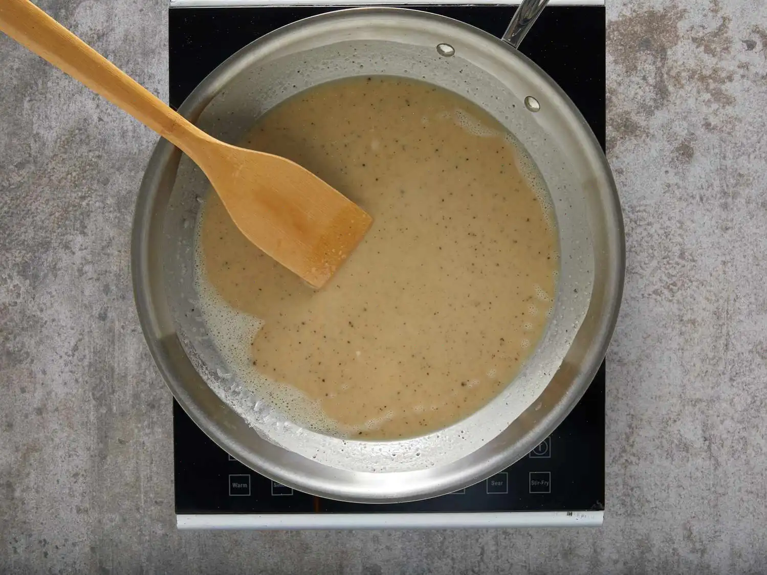 Mom's Country White Gravy Recipe