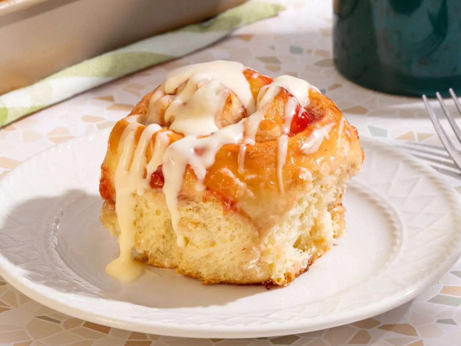 Strawberry Lemon Cheesecake Rolls Recipe