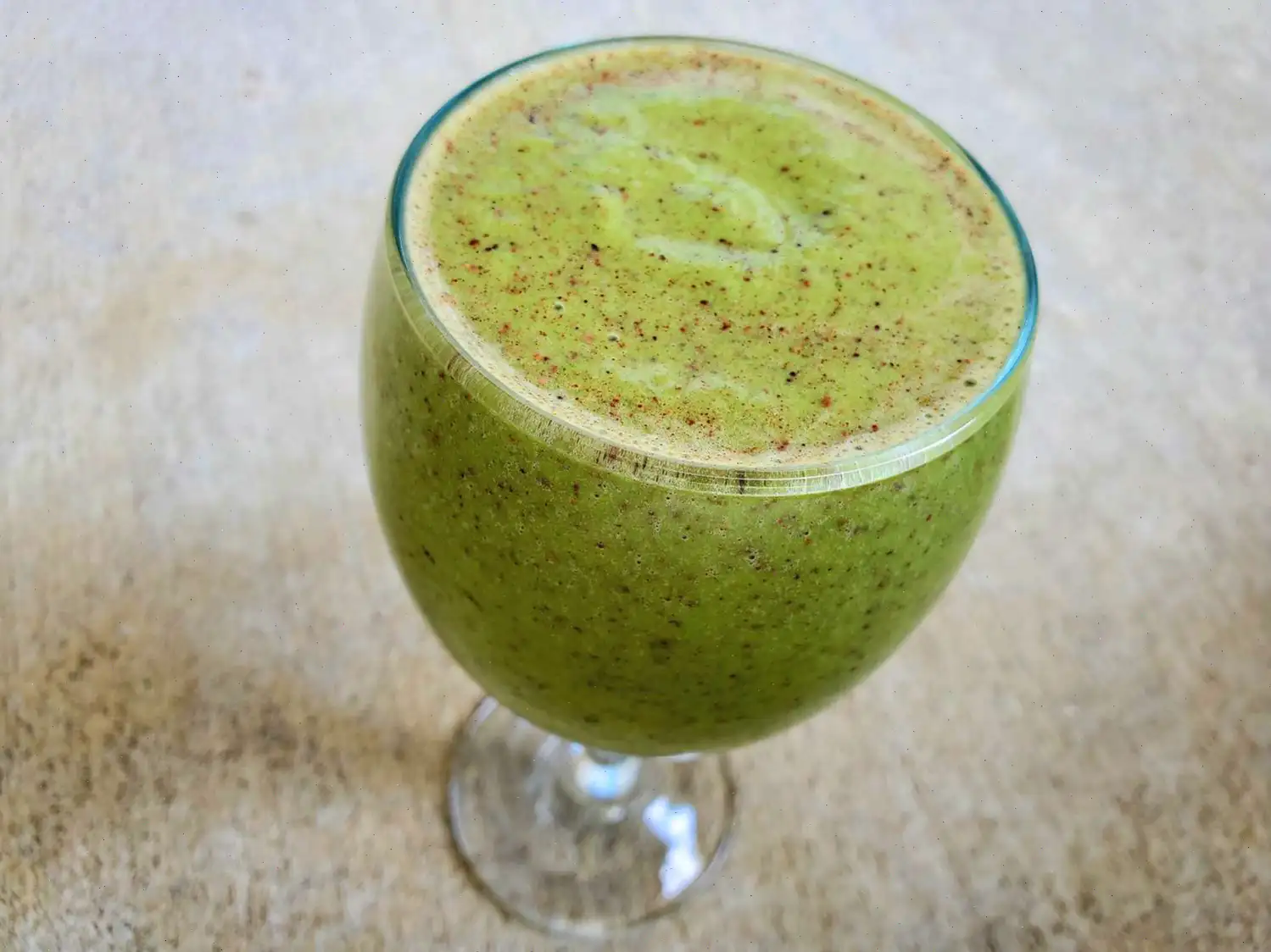 Almond Butter Banana and Cacao Green Smoothie Recipe