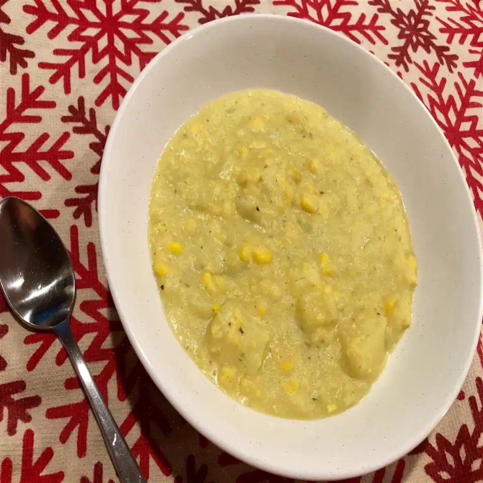 Clean-Eating Potato and Corn Chowder Recipe