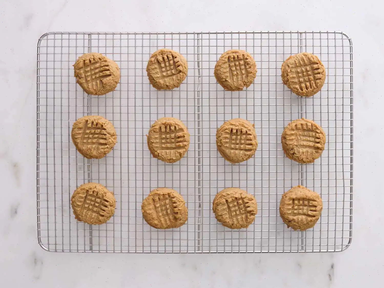 4-Ingredient Keto Peanut Butter Cookies Recipe