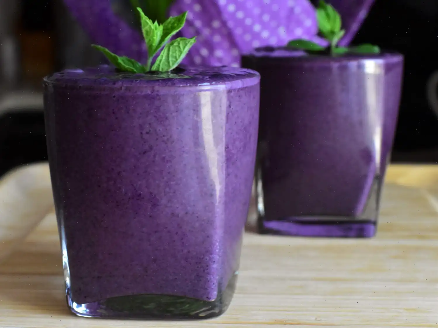 Blueberry Date Shake Recipe