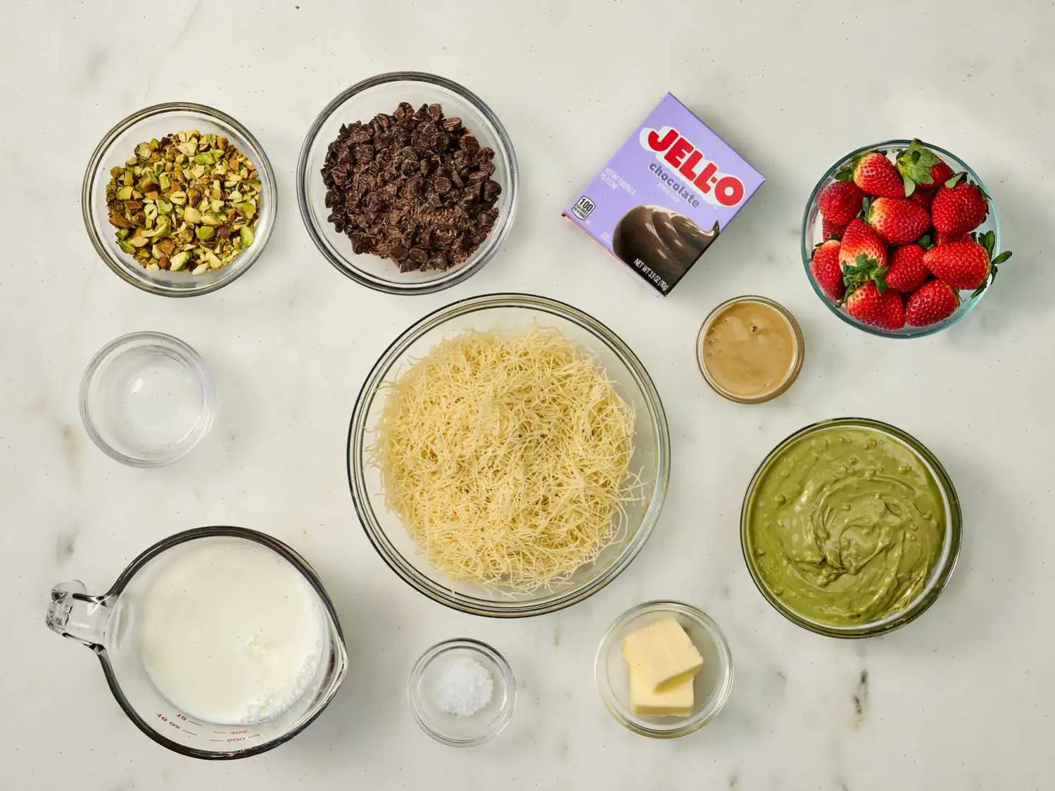 Dubai Chocolate Strawberry Dip Recipe