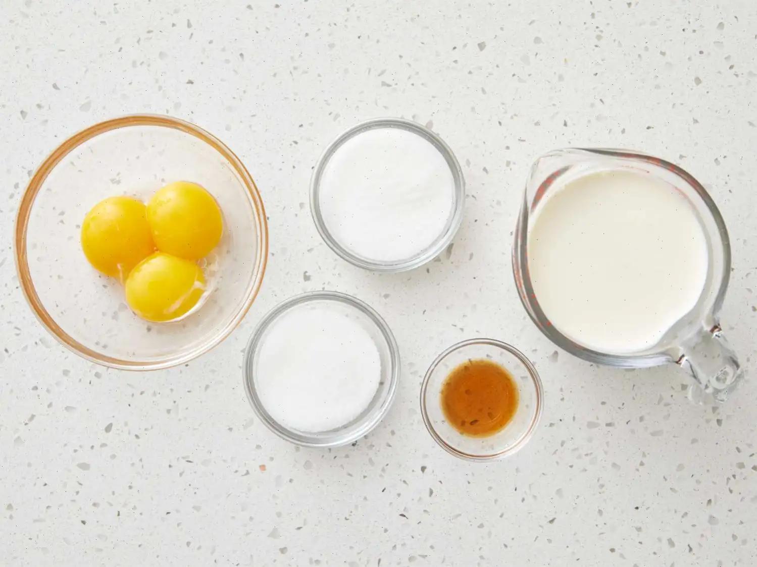 Simple Crème Brûlée Dessert Recipe