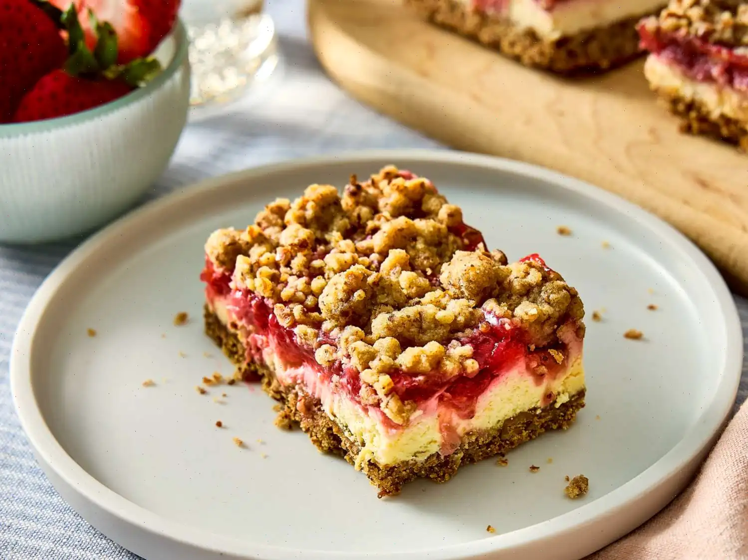 Strawberry Pretzel Bars Recipe
