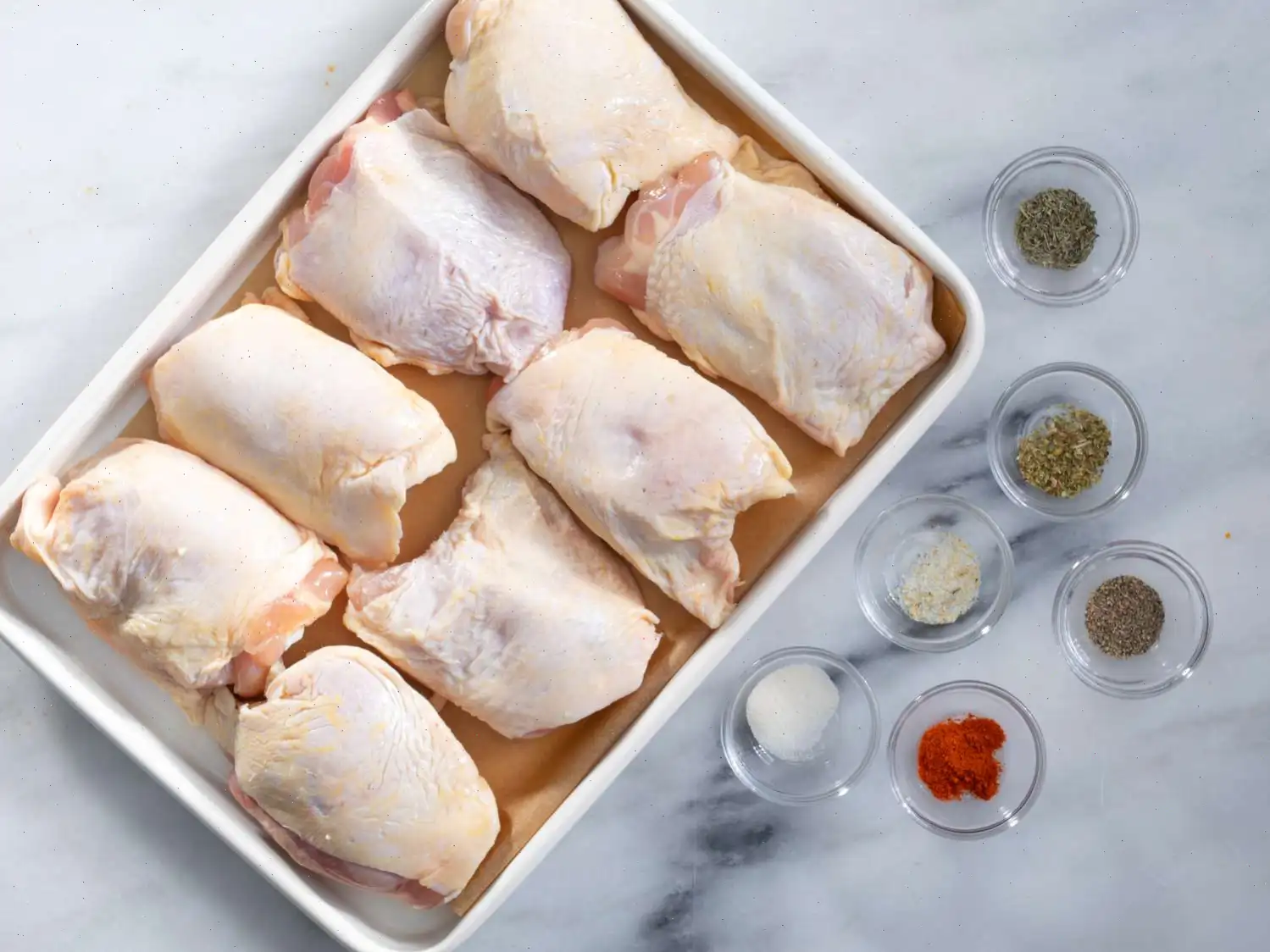 Crispy and Tender Baked Chicken Thighs Recipe