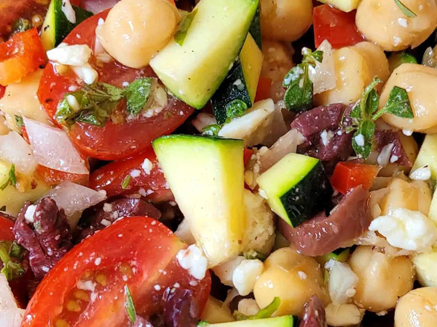 Mediterranean Zucchini and Chickpea Salad Recipe