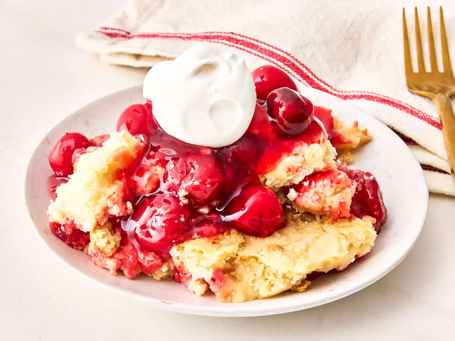 Cherry Cheesecake Dump Cake Recipe