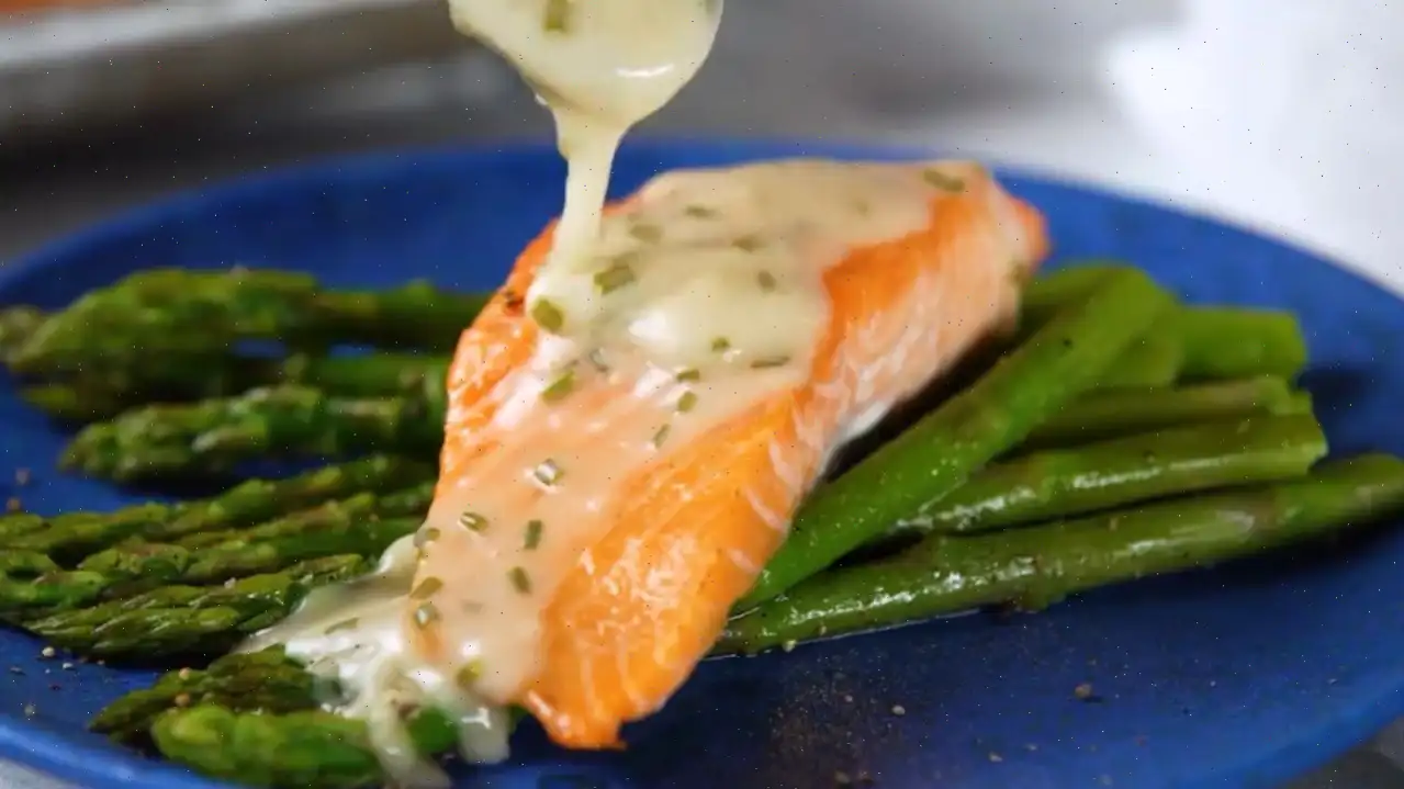 Roasted Salmon with White Wine Sauce Recipe