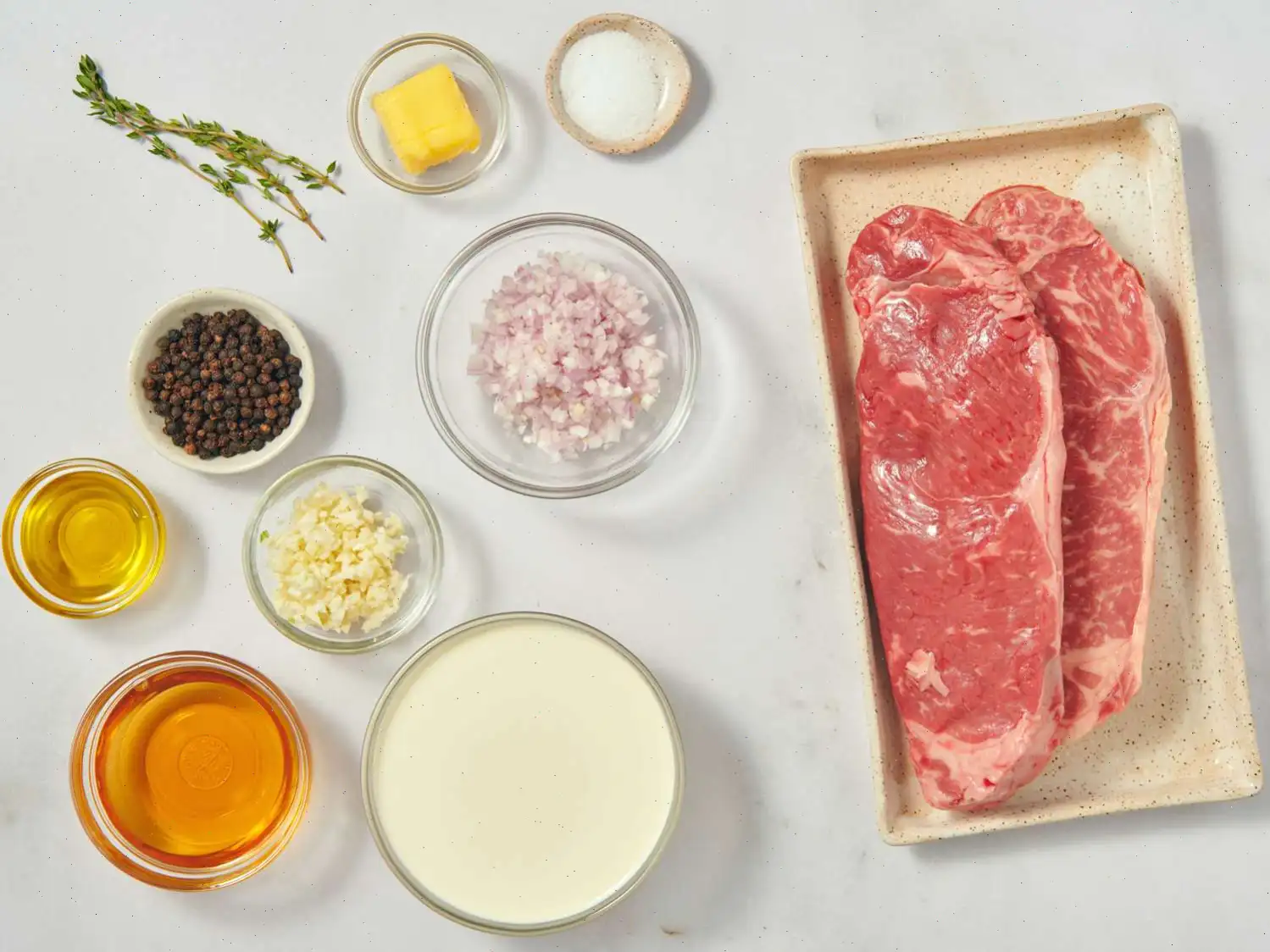 Steak with Creamy Peppercorn Sauce Recipe