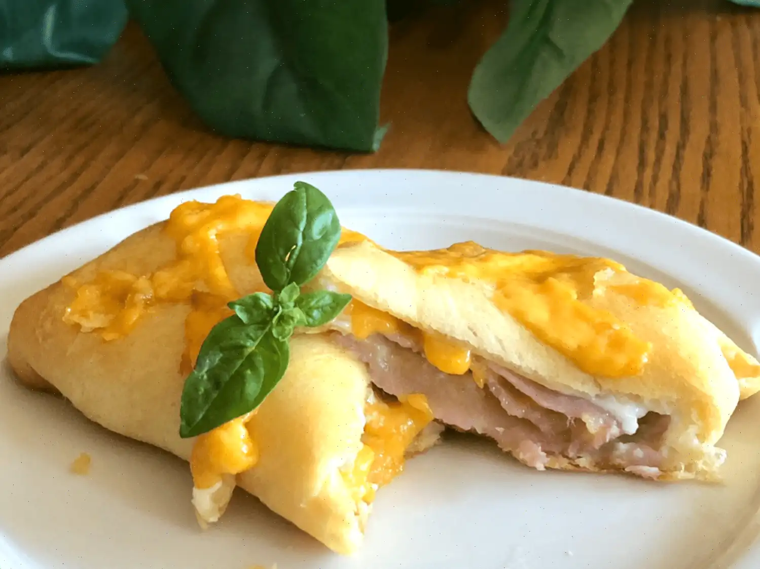 Ham and Cheese Crescent Roll-Ups Recipe